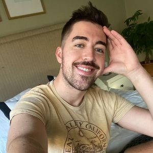 Meet your Posher, Connor